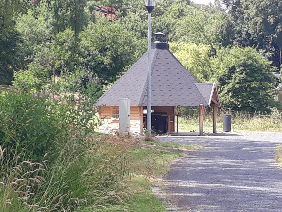 Ruhige Ferienwohnung Im Gutshaus Niederorschel Buitenkant foto